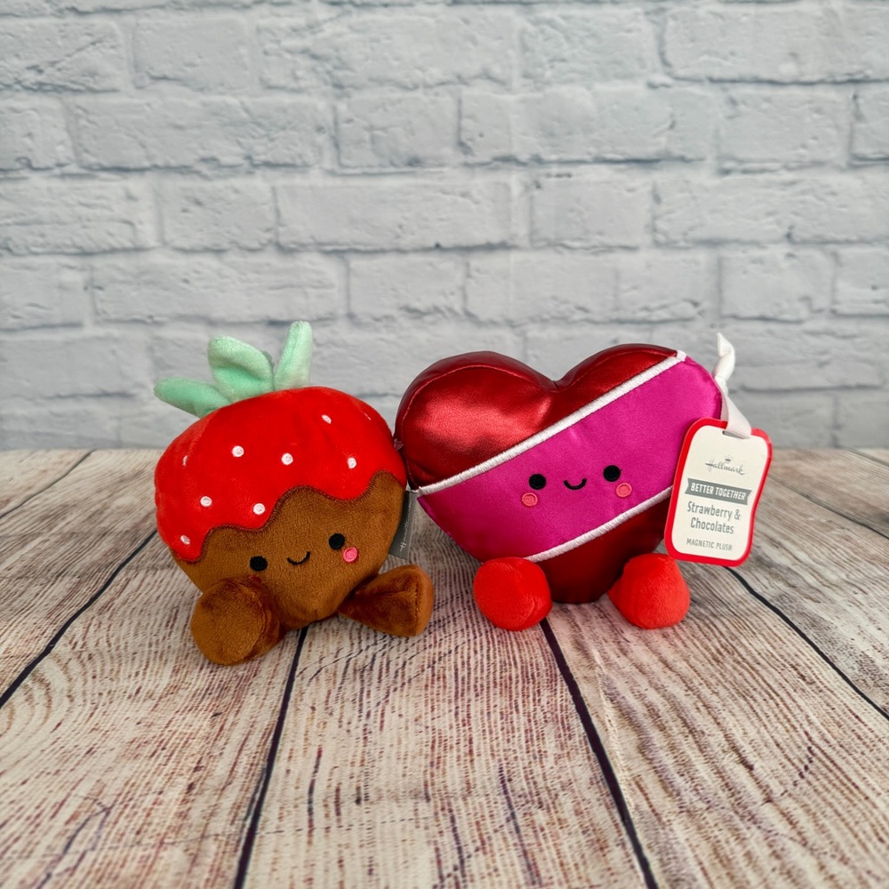 New Hallmark Better Together Strawberry & Chocolate Magnetic Plush 5" Valentine